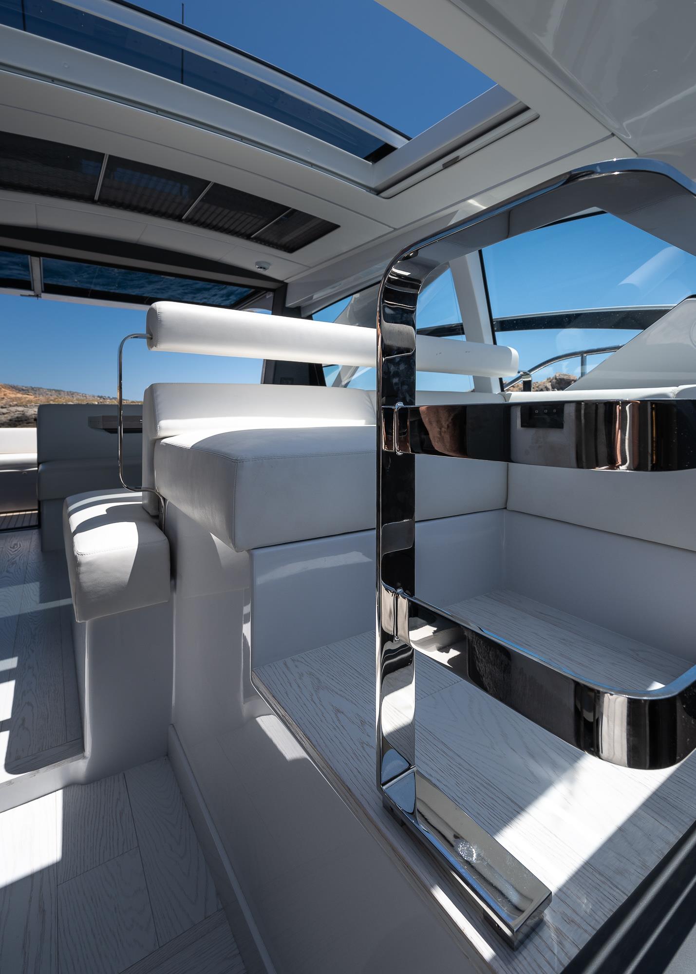 2023 PERSHING 5X IPS 